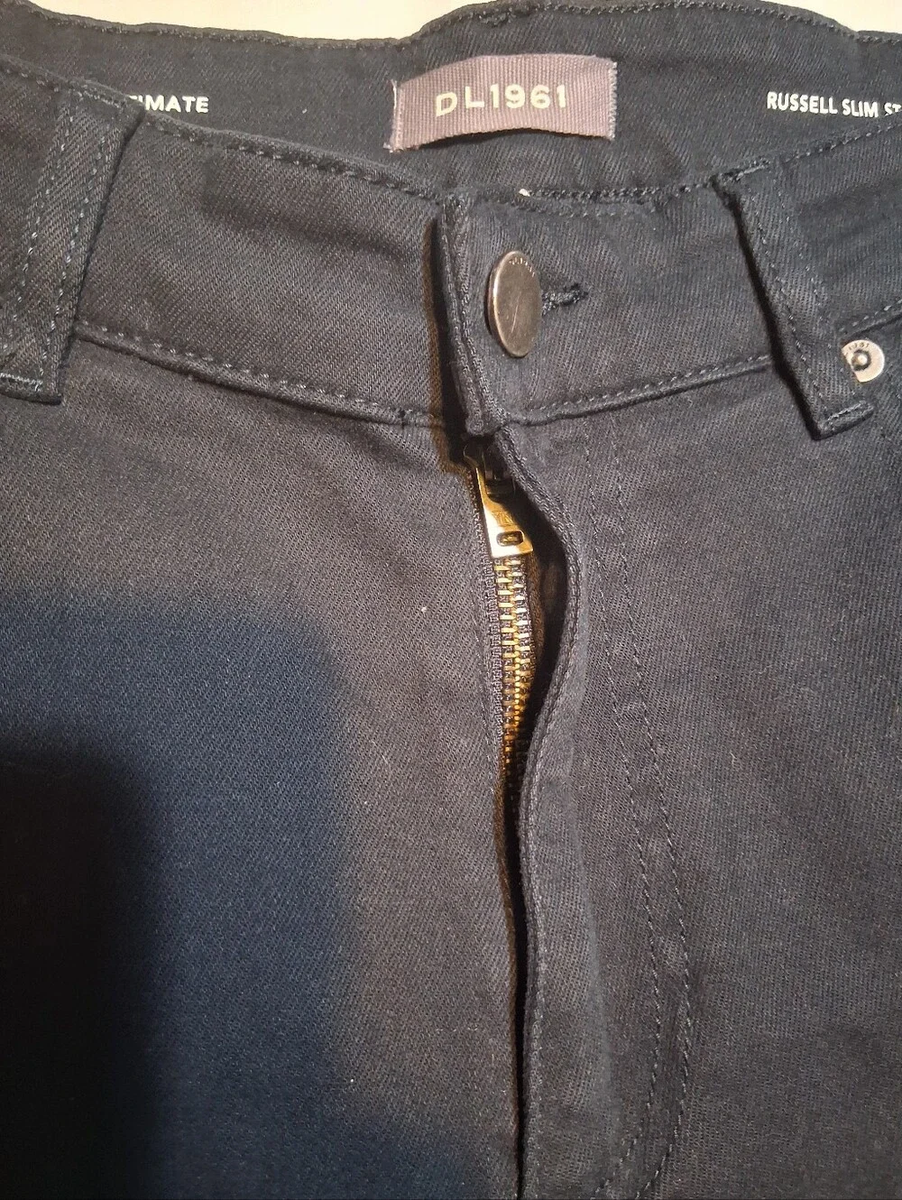 DL1961 Russell Slim Straight Jeans - Crete Wash - Size 34 x 34 Designer Fashion